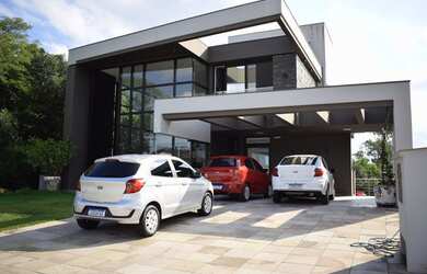 Imagem 4: Sobrado para venda possui 382 metros quadrados com 3 quartos em Querência - Viamão - RS