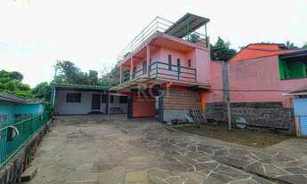 Imagem: Duas casas residenciais no bairro Hípica