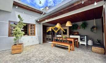 Imagem 2: CASA com 3 dormitórios à venda com 140m² por R$ 650.000,00 no bairro Cidade Industrial - C