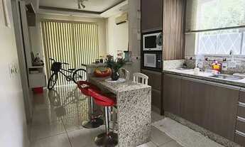 Imagem: Casa com 2 dormitórios e 2 vagas de garagem