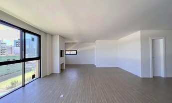 Imagem 6: OPORTUNIDADE FRENTE MAR NA PRAIA BRAVA 3suítes, 4 bwc, 2vg, lazer completo com ROOFTOP