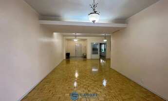 Imagem 2: Apartamento três quartos, na Marques do Herval