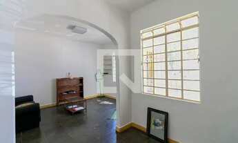 Imagem: Casa à Venda - Barro Preto, 4 Quartos