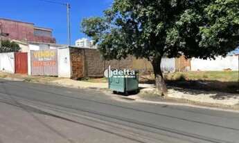 Imagem 2: Terreno disponível para venda no bairro Santa Mônica em Uberlândia-MG