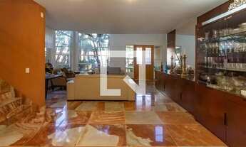 Imagem 3: Casa à Venda - Castelo, 3 Quartos, 840 m2