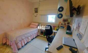 Imagem 5: Apartamento com 3 quartos sendo 1 suíte disponível para venda no bairro Tubalina em Uberlâ