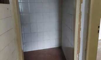 Imagem 4: Casa com terreno de esquina na avenida Itaberaba, Freg. do Ó. reformar ou usar o terreno