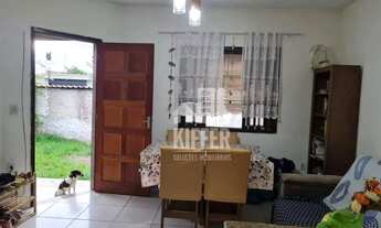 Imagem 7: Casa à Venda com 2 Quartos, Garagem para 3 Carros e Excelente Localização