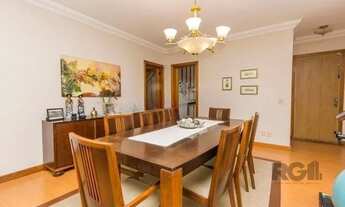 Imagem 4: Casa de 380m² - 4 dormitórios, 2 suítes, 4 vagas no bairro Bom Jesus