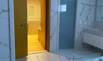 Imagem 6: Casa de condomínio sobrado para venda tem 1204 metros quadrados com 5 quartos