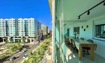 Imagem 2: Apartamento frente leste e praça três dormitórios mobiliado