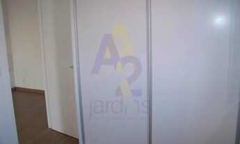 Imagem 4: Apartamento em excelente estado, repleto de armários em andar alto de prédio com lazer