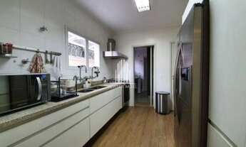 Imagem 6: Casa de Condomínio no Jardim Morumbi com 260m², 3 dormitórios, 2 suítes, piscina e 3 vagas