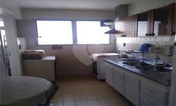 Imagem 4: Apartamento à venda no Campo Belo- Para reforma