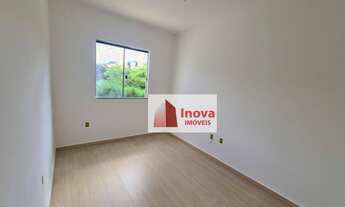 Imagem 2: Ótima Casa com 2 suítes, quintal e vaga para 2 carros pequenos