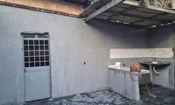 Imagem 2: Aluga-se quarto com banheiro e área senador