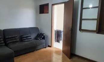 Imagem 3: Casa para aluguel e venda possui 280 metros quadrados com 5 quartos