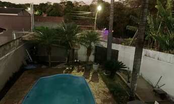 Imagem 2: Sobrado c/ pscina , academia e hidromassagem