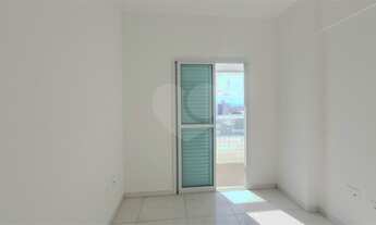 Imagem 5: Lindo Apartamento com 2 dorms sendo 1 suite na Aviação em Praia Grande S P, a 50 metros da