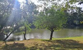 Imagem 3: Casa térrea e moderna com. 4 suítes para locação no Condomínio Marambaia- Vinhedo S.P