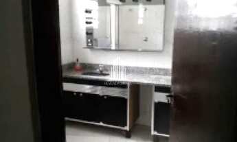 Imagem 2: Sobrado a venda próximo de tudo, escolas,posto,padaria,farmácia etc.,local excelente conté