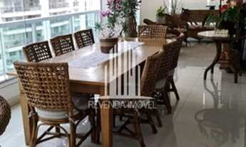 Imagem 1: 4 quartos, 4 banheiros, 3 vagas, amplos armários planejados, lazer completo, condomínio cl