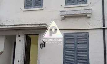 Imagem: Ampla Casa de vila, 5 quartos, vaga em LARANJEIRAS/FLAMENGO