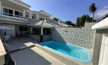 Imagem 3: Freguesia Centrao Excelente casa , varandão, salão 2 ambies 3 suítes....