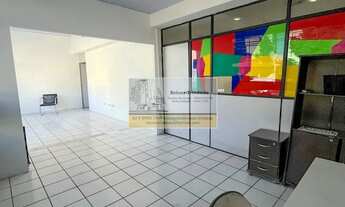 Imagem 7: Ponto Comercial disponível para locação com 180m², sendo 100m² no térreo, 04 vagas por R$3