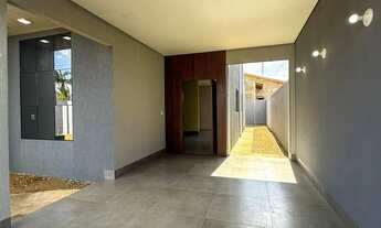 Imagem 2: Uma linda casa no bairro Bom clima Chapada dos Guimarães