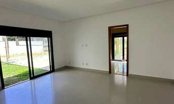 Imagem 7: Casa para aluguel e venda tem 550 metros quadrados com 4 quartos