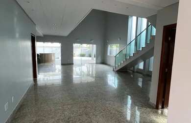 Imagem 2: Sobrado para aluguel com 330 m2, com 4 Suites, piscina e churrrasqueira no Jardins Monaco