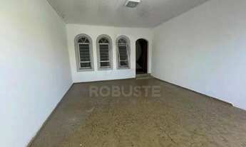 Imagem 6: Casa à venda na Vila Pinheiro Machado, Botucatu - 4 dormitórios e suíte