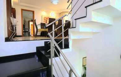 Imagem 4: Casa no condomínio Condomínio Residencial Chácara Francesa para venda com 5 quartos, sendo