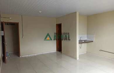 Imagem 4: Sala com 30 m² na região norte de Londrina