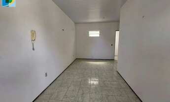 Imagem 2: Kitnet com vaga de garagem para alugar no Conjunto Esperança