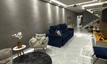 Imagem 2: Sobrado com 3 quartos, closet e banheira