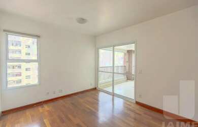 Imagem 4: Excelente apartamento, sendo 56m², mais 6m² de varanda, 2 dormitórios. Pronto para morar