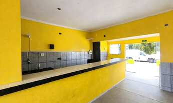 Imagem 2: Loja comercial iluminada 41m² em Granja Viana II, Cotia. Localização privilegiada na Av. J