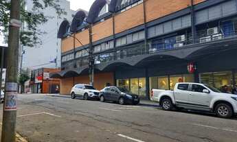 Imagem: Ponto comercial/Loja/Box para aluguel possui