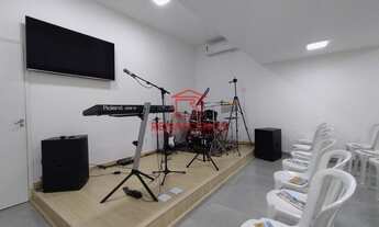 Imagem 3: Loja reformada na Praça da Bandeira!