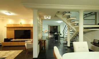 Imagem 2: Você já viu esta casa? Não? Vai amar!!!!Sobrado com 3 dormitórios à venda, 200 m² por R$ 1