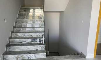 Imagem 3: Casa de condomínio sobrado para venda tem 1204 metros quadrados com 5 quartos