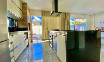 Imagem 3: Casa de condomínio com 260m², 4 Suites, garagem para 5 Automóveis., Sotão com banheiro