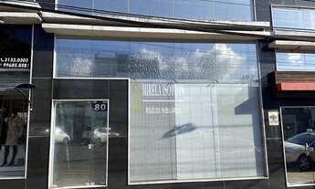 Imagem: Loja com mezanino