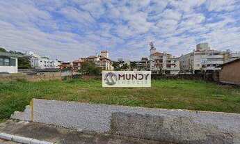 Imagem 2: Exclusivo Terreno à venda na quadra do mar com 738 m² por R$ 2.500.000 - Canasvieiras - Fl