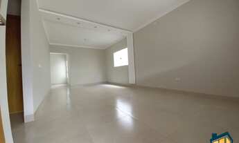 Imagem 6: VENDO CASA COM BASTANTE ESPAÇO NA VILLA RAVENNA