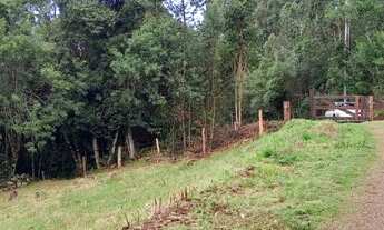 Imagem 2: Linda área rural, com maravilhosa e deslumbrante vista Panorâmica para o vale e montanhas