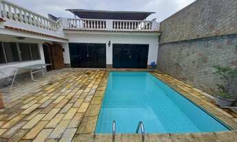 Imagem 2: Casa em Santa Teresa 3 quartos suíte closet piscina churrasqueira 4 vagas