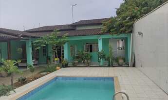 Imagem 2: Casa para Venda em Serra, Jacaraípe, 4 dormitórios, 1 suíte, 3 banheiros, 3 vagas